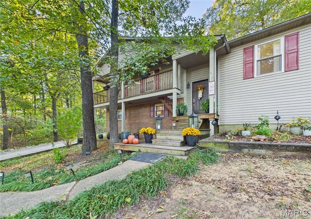 Single family home for sale at 1519 E Kenton Rd, Dexter, MO 63841 | MLS# MIS26067500
