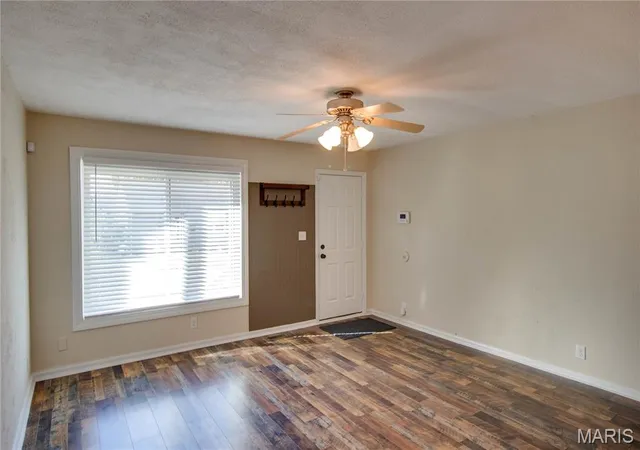 Photo 3 of Single family home for sale at 2401 Adams St, Granite City, IL 62040 | MLS# MIS26067501 | Listing updated on 2026-10-21