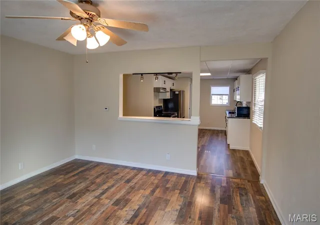 Photo 4 of Single family home for sale at 2401 Adams St, Granite City, IL 62040 | MLS# MIS26067501 | Listing updated on 2026-10-21