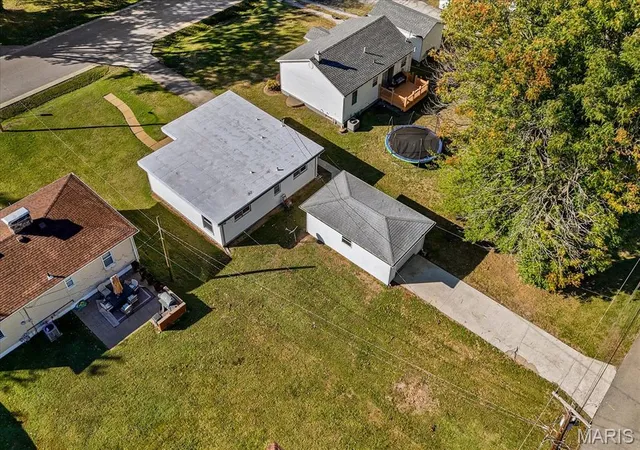 Photo 2 of Single family home for sale at 508 E Jefferson St, O Fallon, IL 62269 | MLS# MIS26067507 | Listing updated on 2026-10-22