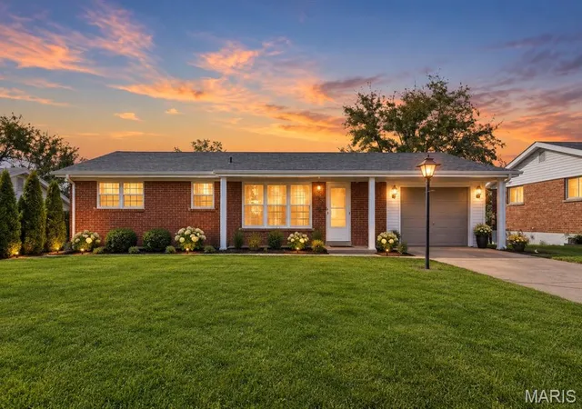 Single family home for sale at 9601 Montbrook Dr, Saint Louis, MO 63123 | MLS# MIS26067508