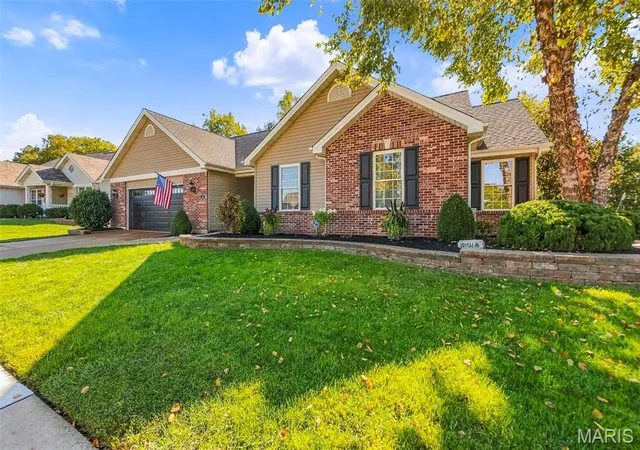 Photo 3 of Sale Pending at 38 Mountain Laurel Dr, Saint Peters, MO 63376 | MLS# MIS26067509 | Listing updated on 2026-10-26