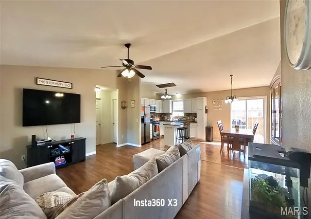 Photo 2 of Single family home for sale at 1704 Jon St, West Plains, MO 65775 | MLS# MIS26067516 | Listing updated on 2026-10-21