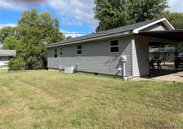 Photo 3 of Single family home for sale at 601 Big Ben Blvd, Piedmont, MO 63957 | MLS# MIS26067520 | Listing updated on 2026-10-20