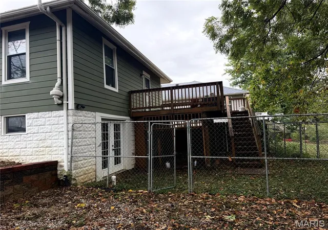 Photo 3 of Single family home for sale at 548 Glen Xing Rd, Glen Carbon, IL 62034 | MLS# MIS26067532 | Listing updated on 2026-10-22