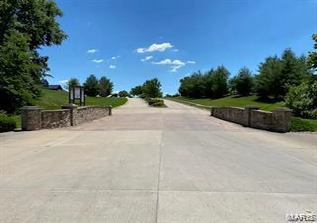 Photo 2 of Sale Pending at [lot 8] 8429 Stone Ledge Dr, Edwardsville, IL 62025 | MLS# MIS26067542 | Listing updated on 2026-10-23