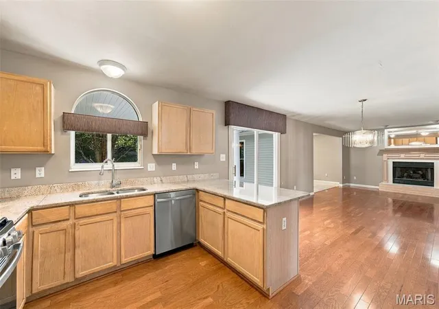 Photo 4 of Single family home for sale at 16014 Acorn Valley Ct, Ballwin, MO 63021 | MLS# MIS26067549 | Listing updated on 2026-10-23