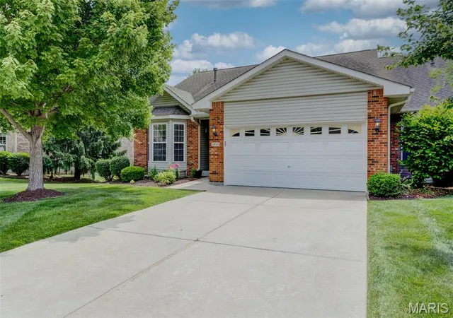Listing Photo 1 - Condo for sale in building located at 3460 Truman Ter Dr, Saint Charles, MO 63301 - Unit #37