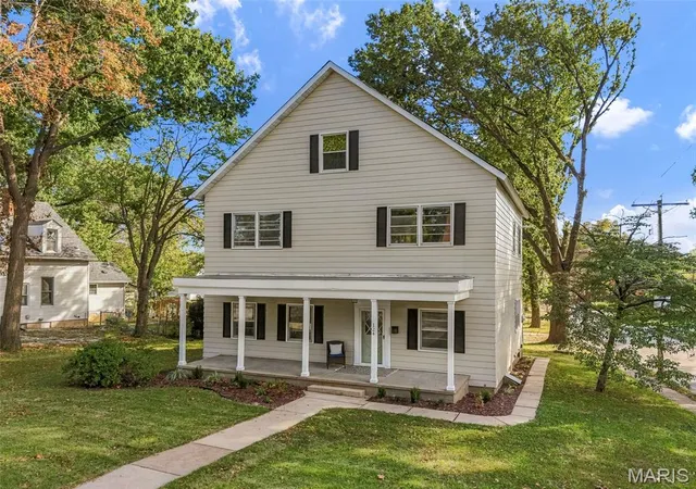 Photo 1 of Single family home for sale at 124 Tiffin Ave, Saint Louis, MO 63135 | MLS# MIS26067572 | Listing updated on 2026-10-22