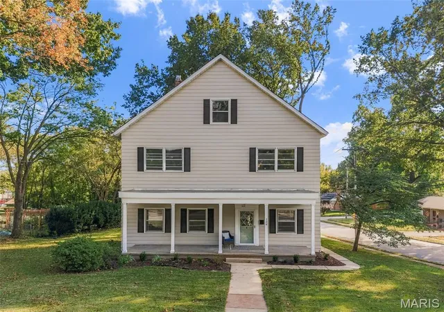Photo 2 of Single family home for sale at 124 Tiffin Ave, Saint Louis, MO 63135 | MLS# MIS26067572 | Listing updated on 2026-10-22