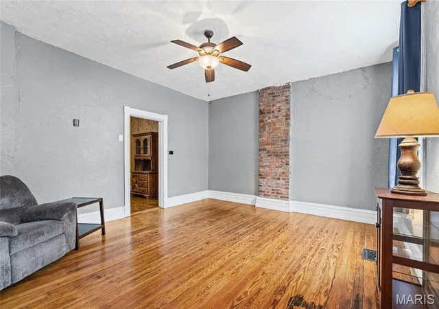 Photo 3 of Single family home for sale at 1830 Lami St, Saint Louis, MO 63104 | MLS# MIS26067574 | Listing updated on 2026-10-26
