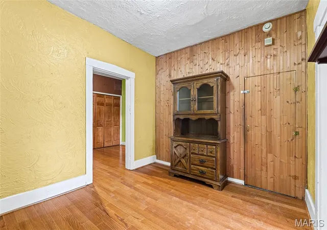 Photo 4 of Single family home for sale at 1830 Lami St, Saint Louis, MO 63104 | MLS# MIS26067574 | Listing updated on 2026-10-26