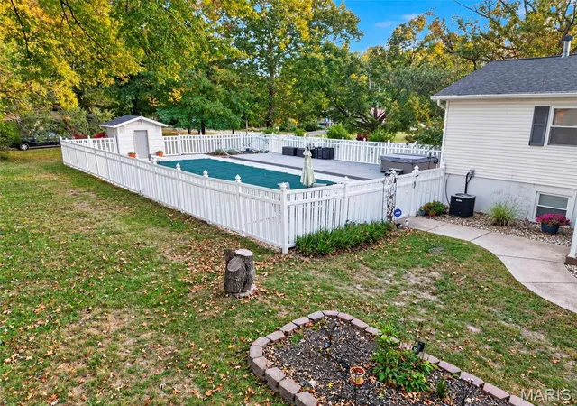 Photo 3 of Sale Pending at 219 Brookside Ln, Ballwin, MO 63021 | MLS# MIS26067583 | Listing updated on 2026-10-26
