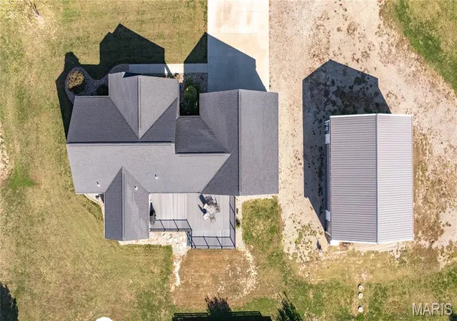 Photo 4 of Single family home for sale at 34101 Craig Lake Rd, Brighton, IL 62012 | MLS# MIS26067587 | Listing updated on 2026-10-28
