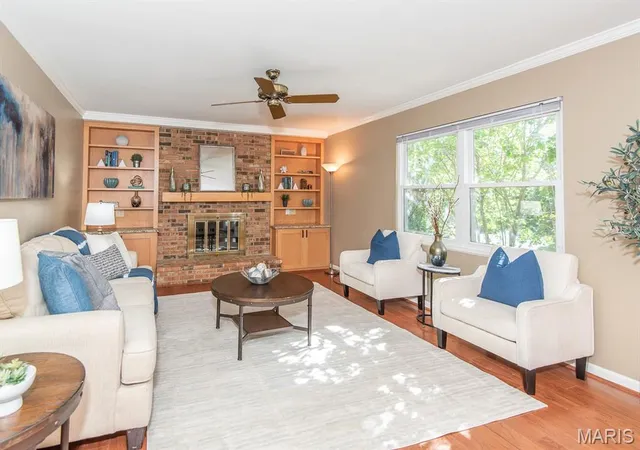 Photo 2 of Single family home for sale at 434 Paula Vale Ct, Ballwin, MO 63021 | MLS# MIS26067591 | Listing updated on 2026-10-27