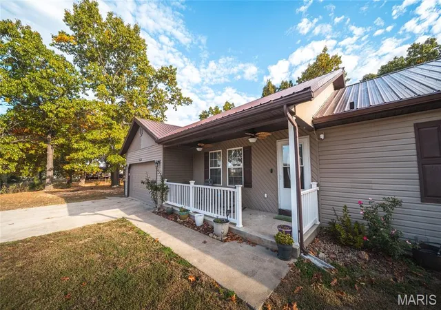 Photo 2 of Single family home for sale at 14137 Tabernacle Ln, Saint Robert, MO 65584 | MLS# MIS26067592 | Listing updated on 2026-10-30