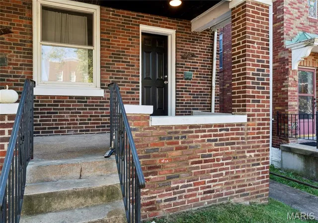 Photo 2 of Multi family home for sale at 3954 Potomac St, Saint Louis, MO 63116 | MLS# MIS26067603 | Listing updated on 2026-10-30