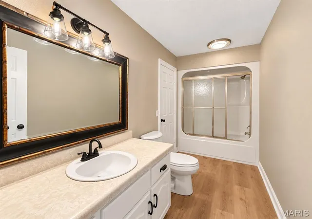 Photo 4 of Single family home for sale at 2636 Woodstone Dr, Poplar Bluff, MO 63901 | MLS# MIS26067606 | Listing updated on 2026-10-21