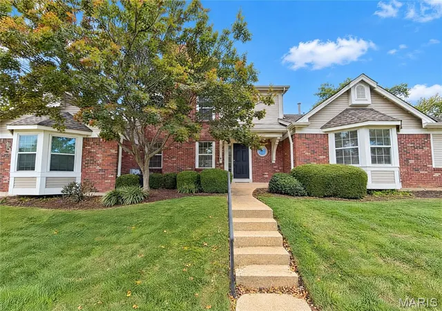 Condo for sale at 1927 Dewitt Ridge Dr, Chesterfield, MO 63017 | MLS# MIS26067610