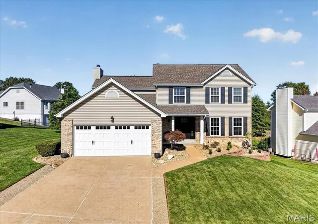 Photo 2 of Single family home for sale at 16162 Port Of Nantucket Dr, Wildwood, MO 63040 | MLS# MIS26067615 | Listing updated on 2026-10-22
