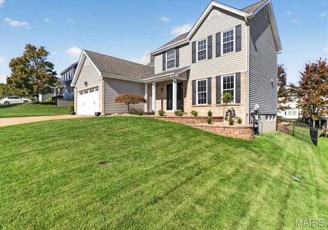 Photo 3 of Single family home for sale at 16162 Port Of Nantucket Dr, Wildwood, MO 63040 | MLS# MIS26067615 | Listing updated on 2026-10-22