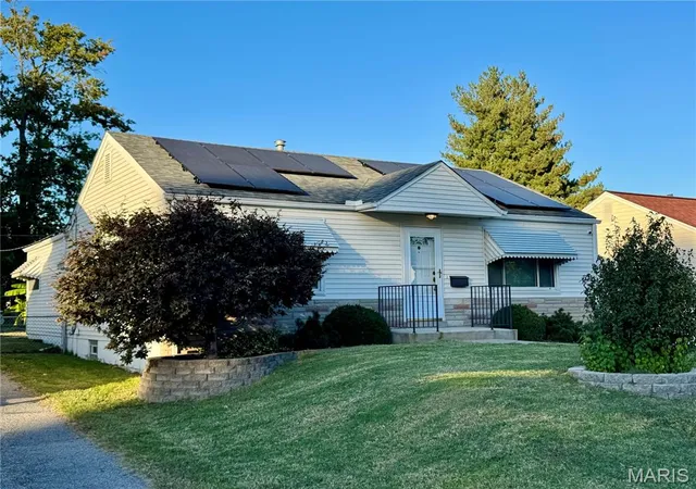 Photo 2 of Single family home for sale at 9633 Echo Ln, Saint Louis, MO 63114 | MLS# MIS26067616 | Listing updated on 2026-10-22