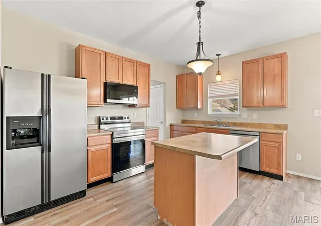 Photo 4 of Single family home for sale at 2003 Briarridge Dr, Lake Saint Louis, MO 63367 | MLS# MIS26067619 | Listing updated on 2026-10-29