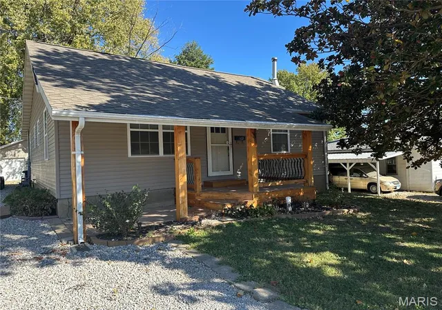 Single family home for sale at 209 E 2nd Street, Sparta, IL 62286 | MLS# MIS26067623