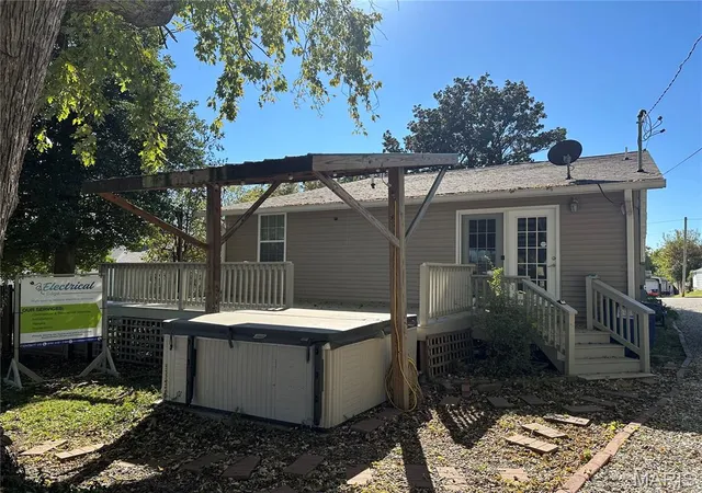 Photo 1 of Single family home for sale at 209 E 2nd Street, Sparta, IL 62286 | MLS# MIS26067623 | Listing updated on 2026-10-22