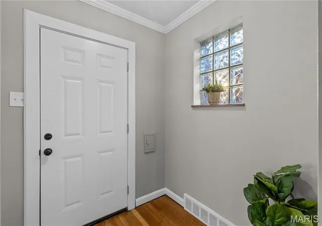 Photo 4 of Single family home for sale at 1615 Veronica Ave, Saint Louis, MO 63147 | MLS# MIS26067634 | Listing updated on 2026-10-28