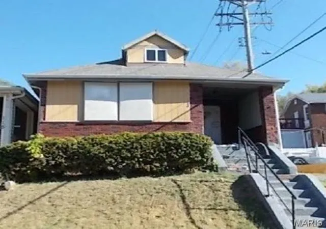 Single family home for sale at 113 Bates St, Saint Louis, MO 63111 | MLS# MIS26067637