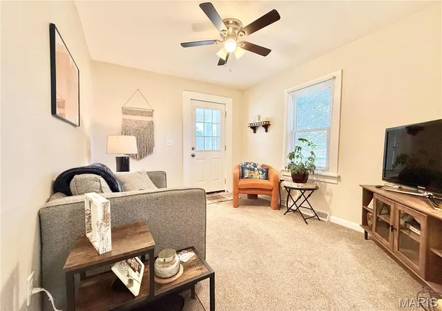 Photo 3 of Single family home for sale at 147 E Alton Ave, East Alton, IL 62024 | MLS# MIS26067643 | Listing updated on 2026-10-21