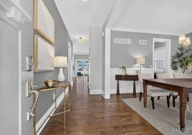 Photo 1 of Single family home for sale at 926 Twin Pine Dr, Saint Louis, MO 63131 | MLS# MIS26067655 | Listing updated on 2026-10-28