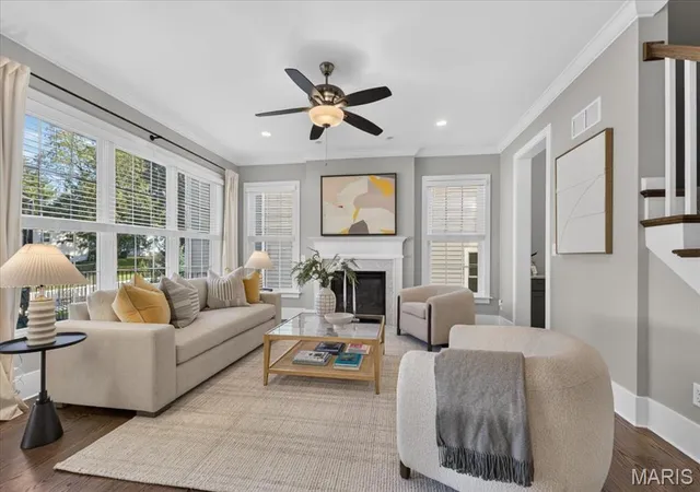 Photo 3 of Single family home for sale at 926 Twin Pine Dr, Saint Louis, MO 63131 | MLS# MIS26067655 | Listing updated on 2026-10-28