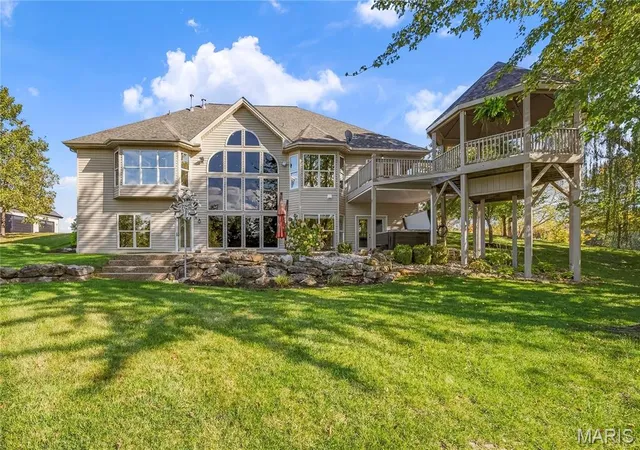 Photo 4 of Single family home for sale at 2221 Blue Lake Dr, Wentzville, MO 63385 | MLS# MIS26067656 | Listing updated on 2026-10-31
