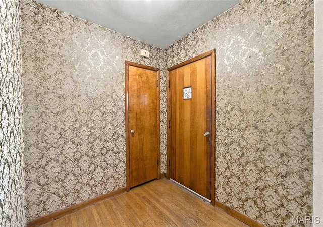 Photo 4 of Sale Pending at 134 Tanzberger Dr, Saint Louis, MO 63129 | MLS# MIS26067667 | Listing updated on 2026-10-26
