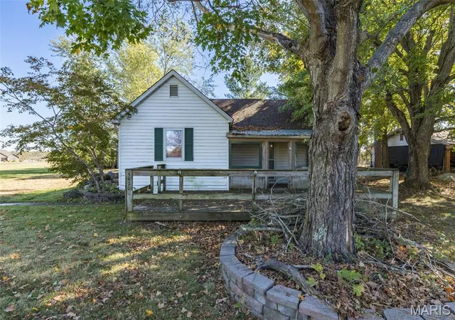 Photo 1 of Single family home for sale at 3520 Denman Rd, Farmington, MO 63640 | MLS# MIS26067668 | Listing updated on 2026-10-26