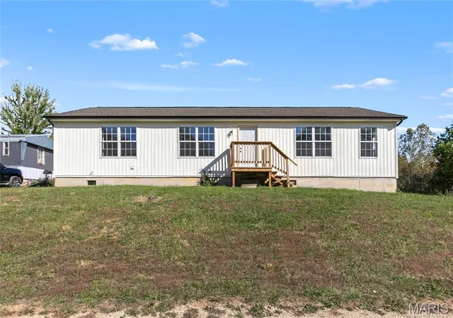 Single family home for sale at 401 Julie Ct, Elsberry, MO 63343 | MLS# MIS26067672