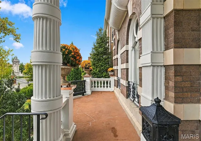 Photo 3 of Mansion for sale at 5291 Westminster Pl, Saint Louis, MO 63108 | MLS# MIS26067678 | Listing updated on 2026-10-27