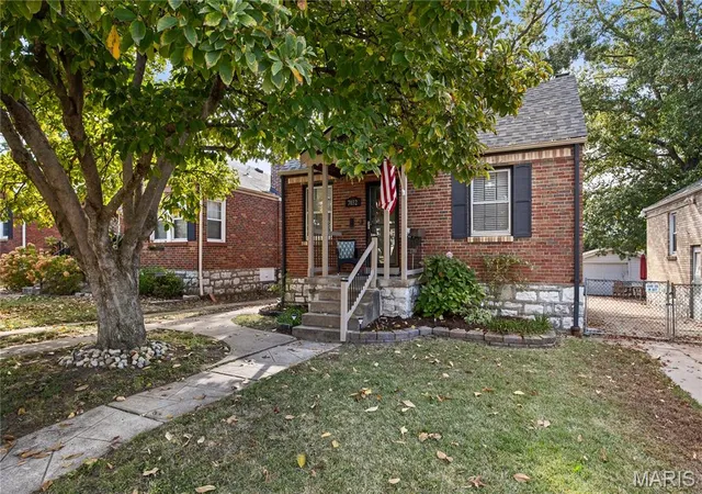 Photo 1 of Single family home for sale at 7032 Plainview Ave, Saint Louis, MO 63109 | MLS# MIS26067684 | Listing updated on 2026-10-30