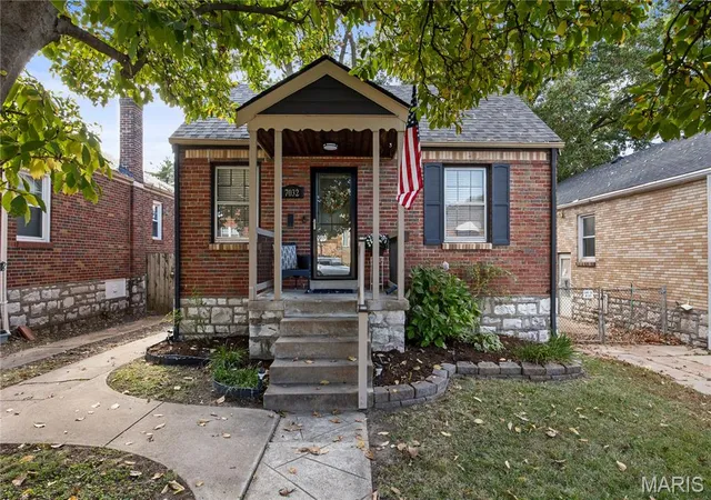 Photo 2 of Single family home for sale at 7032 Plainview Ave, Saint Louis, MO 63109 | MLS# MIS26067684 | Listing updated on 2026-10-30