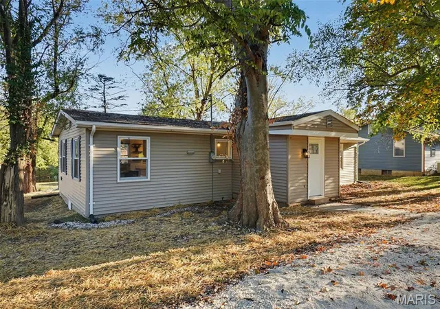 Photo 2 of Manufactured home for sale at 903 Morgan St, New Haven, MO 63068 | MLS# MIS26067688 | Listing updated on 2026-10-27
