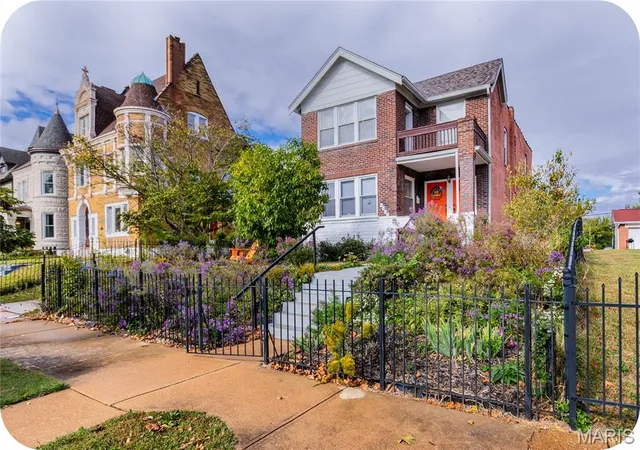 Photo 1 of Single family home for sale at 4461 Washington Blvd, Saint Louis, MO 63108 | MLS# MIS26067696 | Listing updated on 2026-10-26