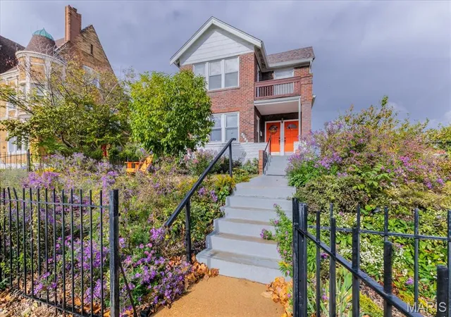 Photo 3 of Single family home for sale at 4461 Washington Blvd, Saint Louis, MO 63108 | MLS# MIS26067696 | Listing updated on 2026-10-26