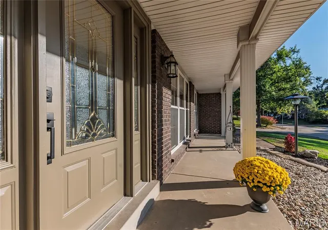 Photo 3 of Single family home for sale at 5326 Kings Park Dr, Saint Louis, MO 63129 | MLS# MIS26067701 | Listing updated on 2026-10-27