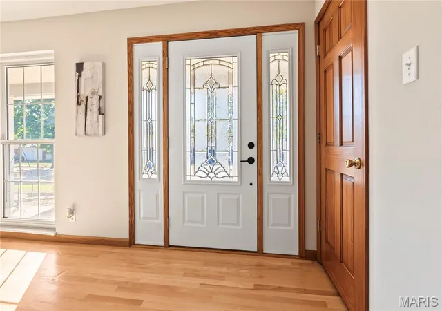 Photo 4 of Single family home for sale at 5326 Kings Park Dr, Saint Louis, MO 63129 | MLS# MIS26067701 | Listing updated on 2026-10-27