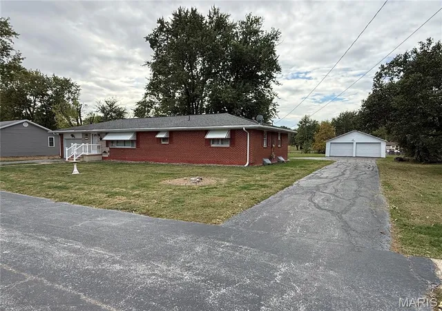 Photo 2 of Single family home for sale at 402 S Public St, Center, MO 63436 | MLS# MIS26067712 | Listing updated on 2026-10-23