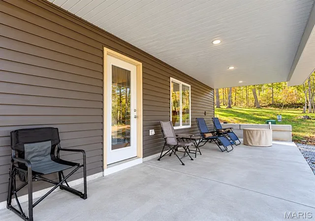 Photo 4 of Single family home for sale at 9221 Mohican Dr #9225, French Village, MO 63036 | MLS# MIS26067714 | Listing updated on 2026-10-21