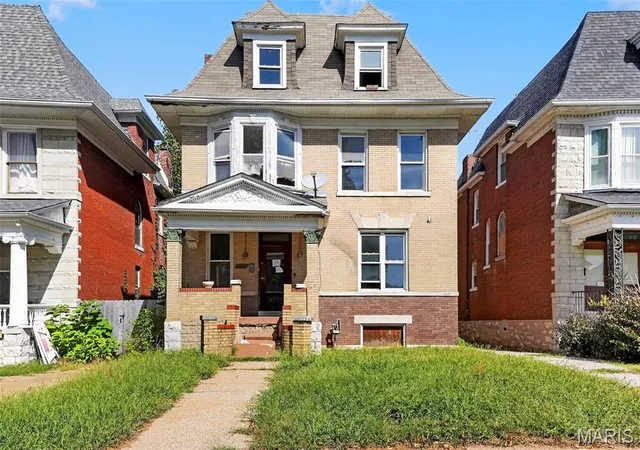 Photo 1 of Single family home for sale at 5639 Bartmer Ave, Saint Louis, MO 63112 | MLS# MIS26067725 | Listing updated on 2026-10-28