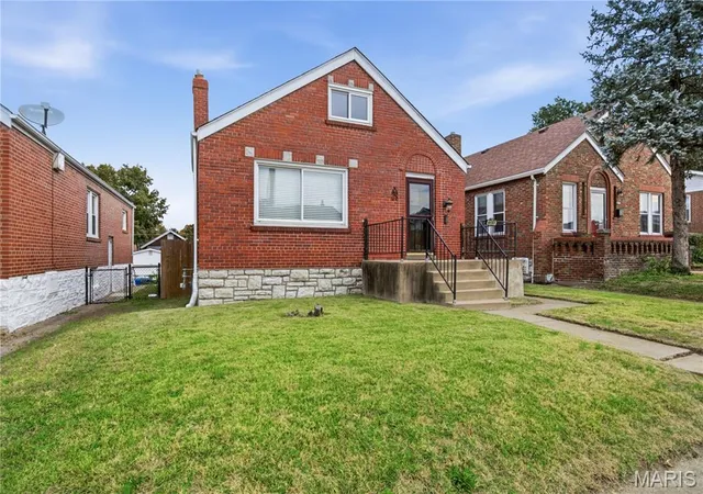 Photo 3 of Single family home for sale at 4151 Loughborough Ave, Saint Louis, MO 63116 | MLS# MIS26067726 | Listing updated on 2026-10-28
